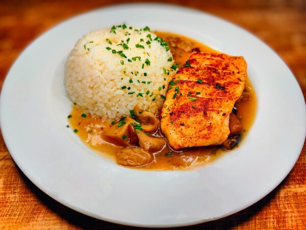Kurací steak na hubovej omáčke, ryža